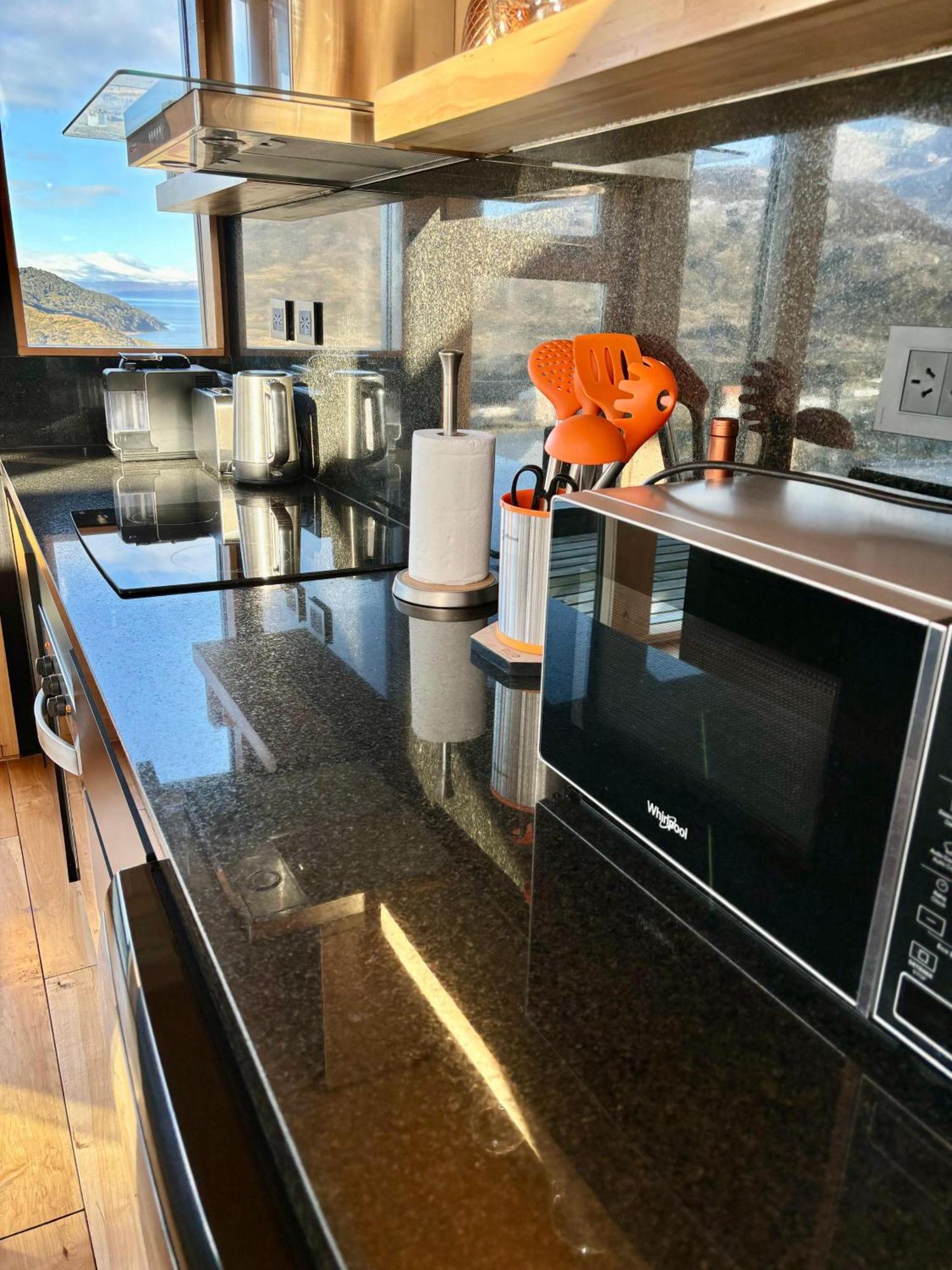 Turek Bahía Suites Ushuaia Exterior foto
